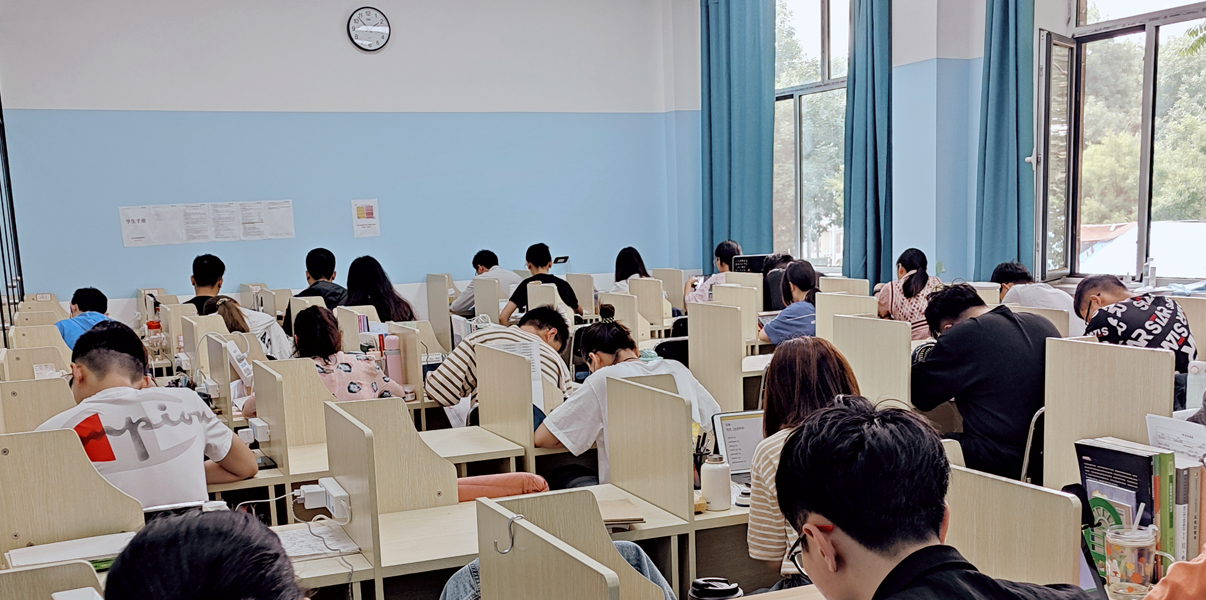 安康考研寄宿学校-学习氛围